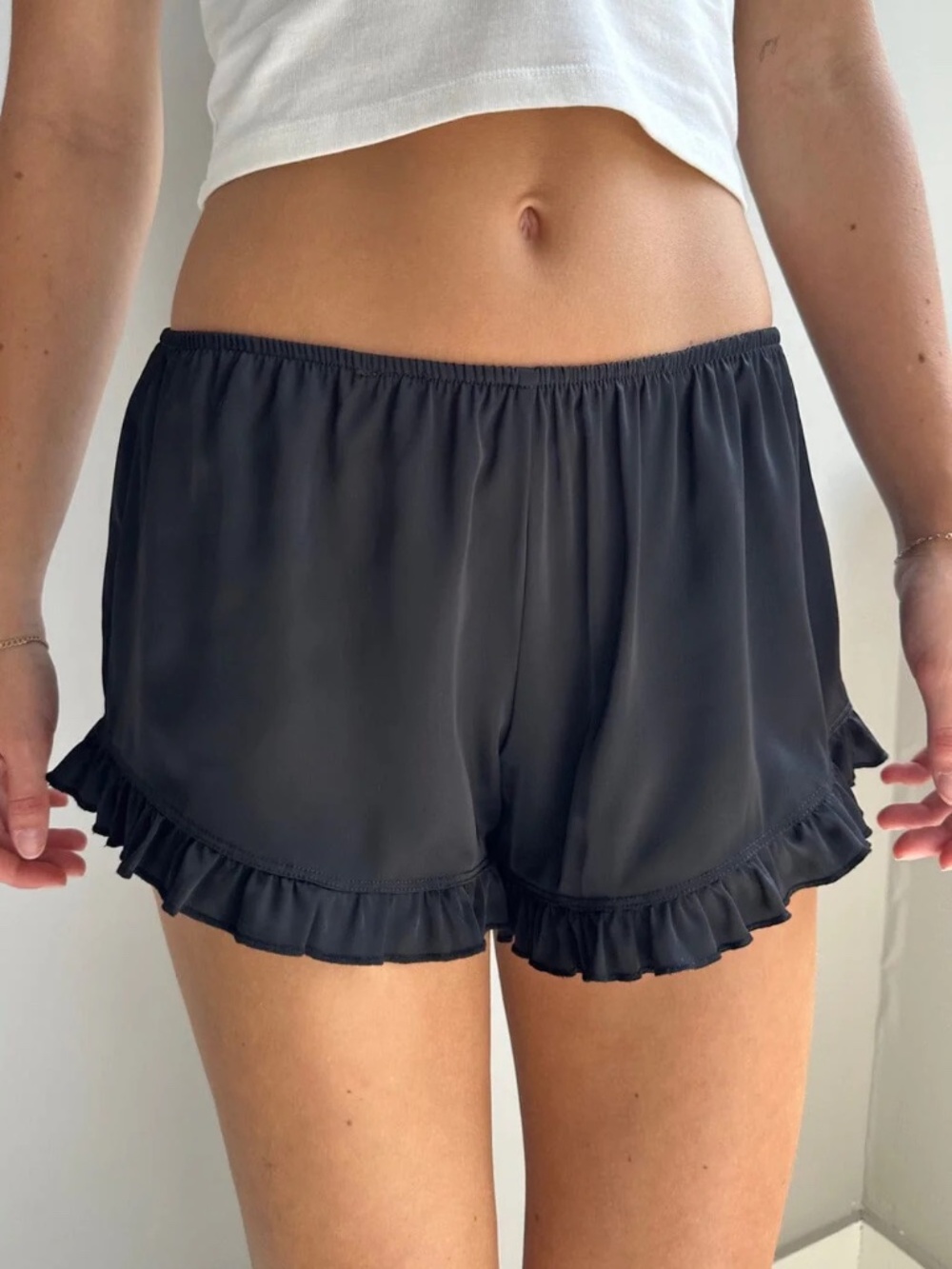Brandy Melville Vodi Mini Shorts Black Crepe Ruffle Frill Shorts Size S/One size